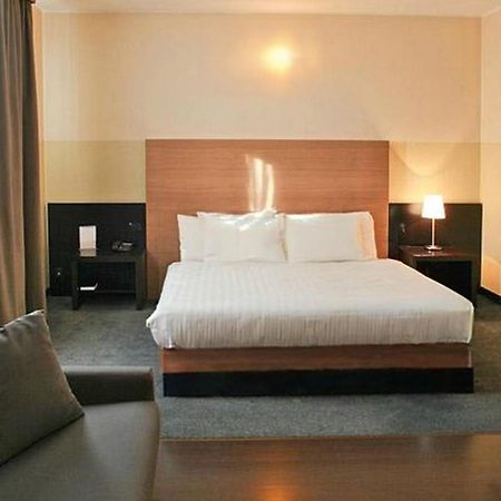 B&B Hotel Milano Cologno Studios Cologno Monzese Extérieur photo