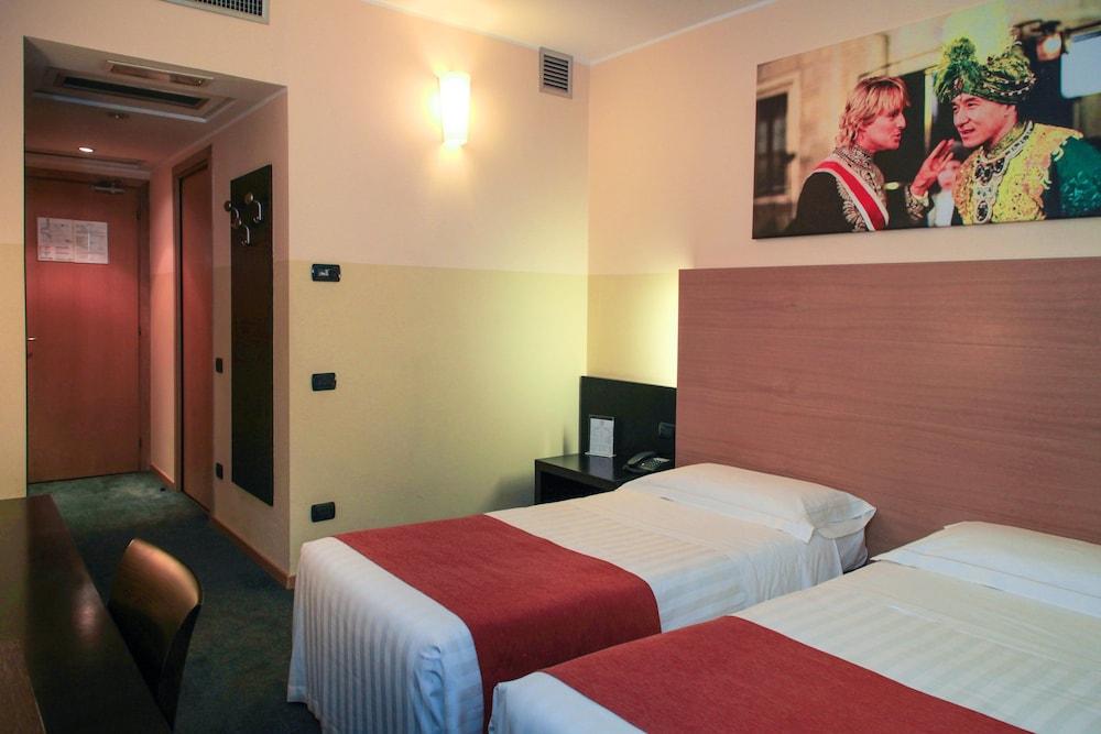 B&B Hotel Milano Cologno Studios Cologno Monzese Extérieur photo