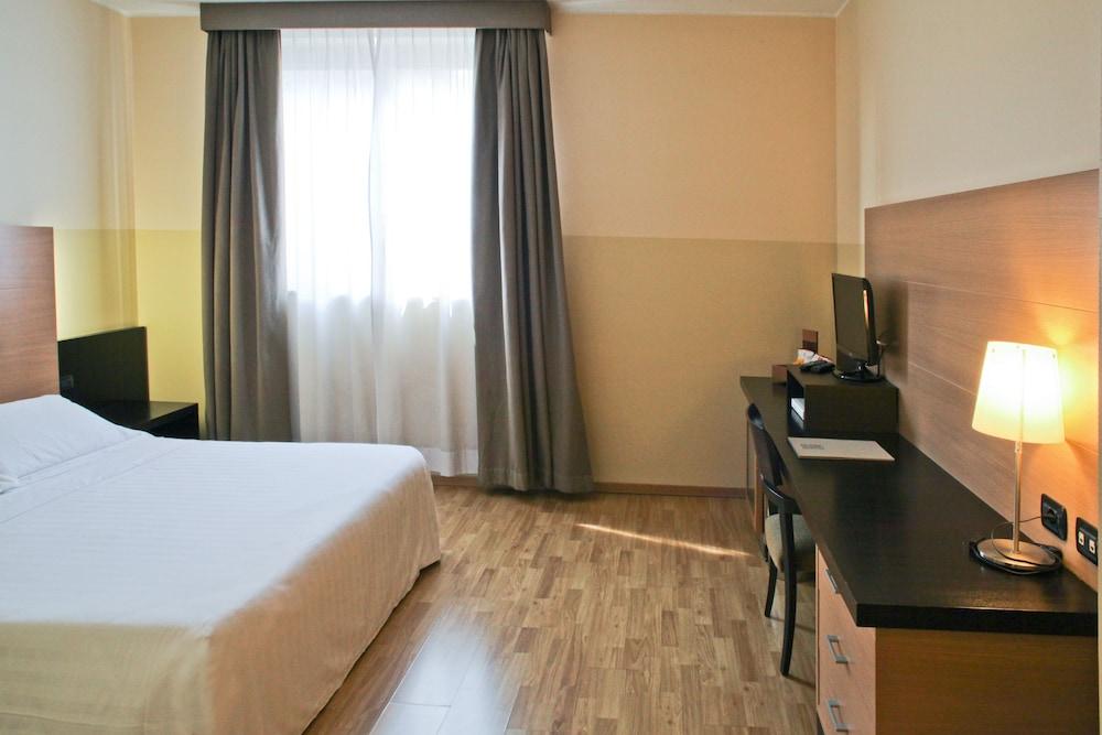 B&B Hotel Milano Cologno Studios Cologno Monzese Extérieur photo