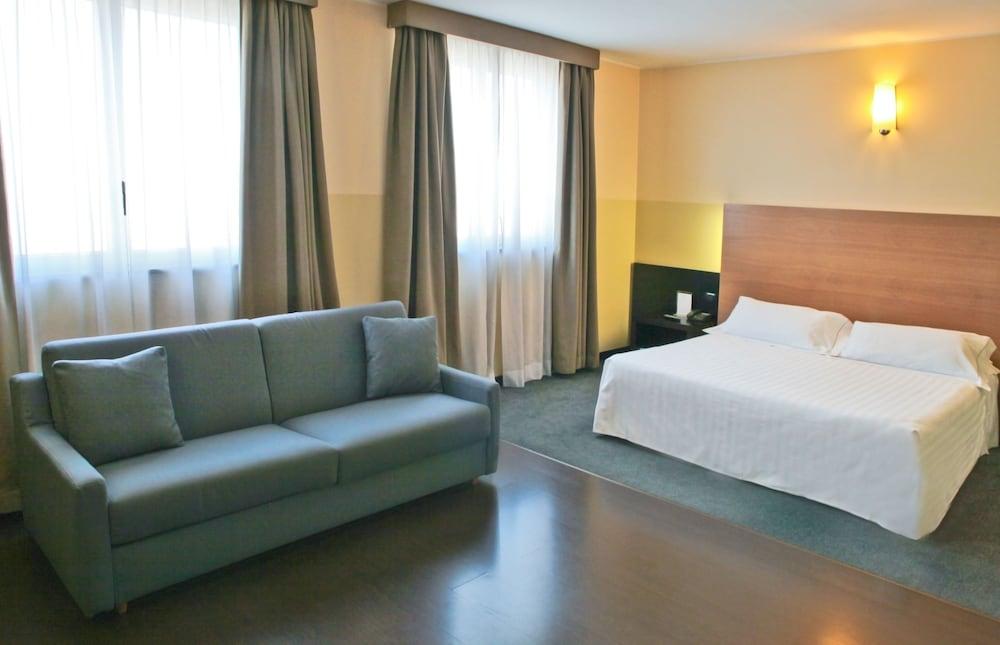 B&B Hotel Milano Cologno Studios Cologno Monzese Extérieur photo