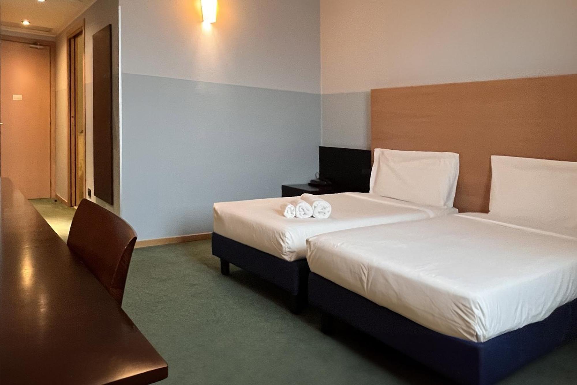 B&B Hotel Milano Cologno Studios Cologno Monzese Extérieur photo