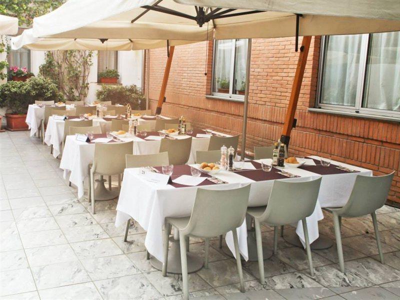 B&B Hotel Milano Cologno Studios Cologno Monzese Extérieur photo
