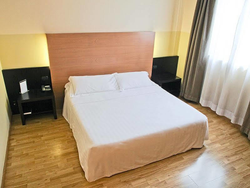 B&B Hotel Milano Cologno Studios Cologno Monzese Extérieur photo