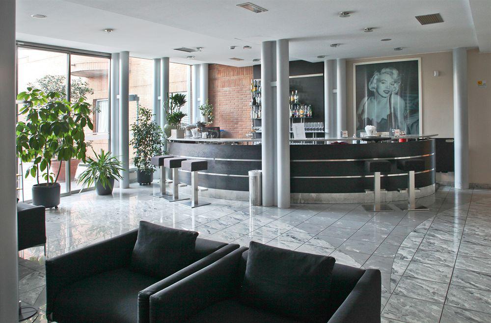 B&B Hotel Milano Cologno Studios Cologno Monzese Extérieur photo