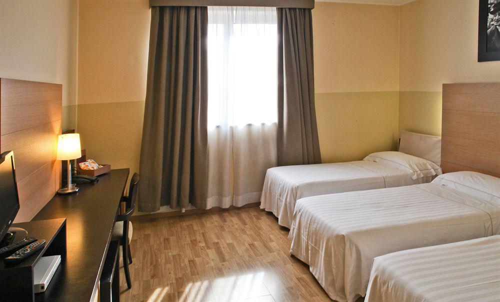 B&B Hotel Milano Cologno Studios Cologno Monzese Extérieur photo